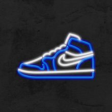 Load image into Gallery viewer, Nike jordan