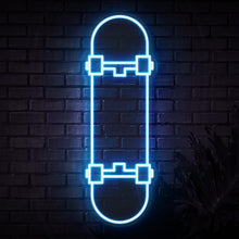 Load image into Gallery viewer, Skateboard